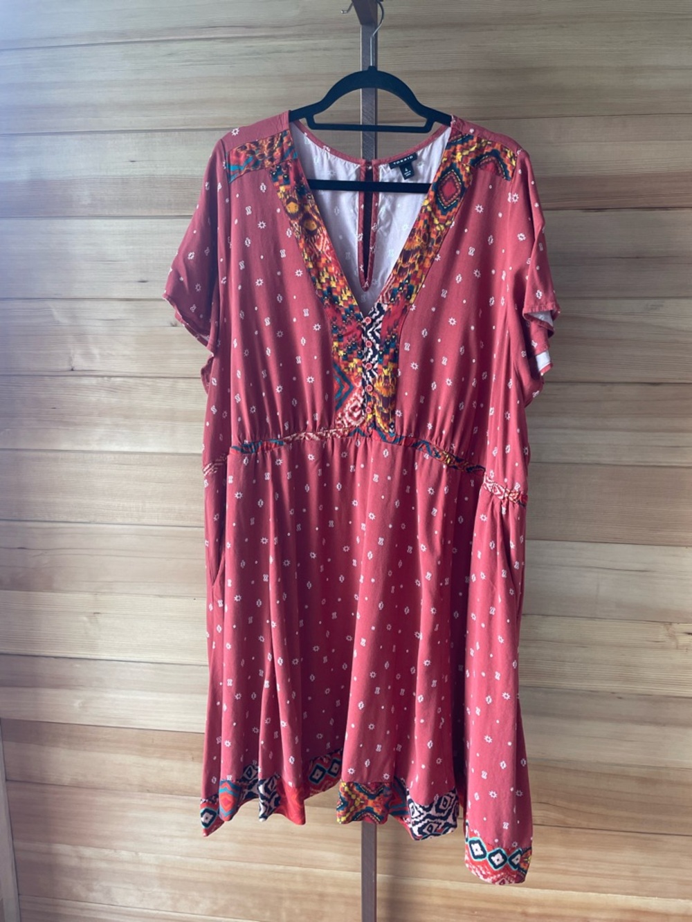 torrid Challis Border Skater Dress Red Abstract Trim V-Neck Mini Dress Size 4X